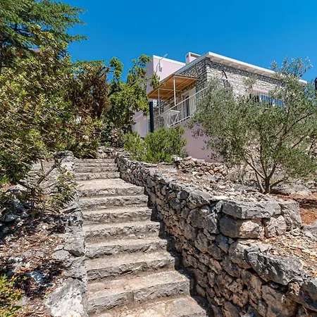 Gorgeous In With Wifi