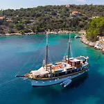 Nice Home In Vela Luka With Wifi *