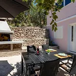 Hébergement de vacances Nice Home In Vela Luka With Wifi *