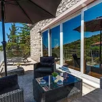 Nice Home In Vela Luka With Wifi Hébergement de vacances *