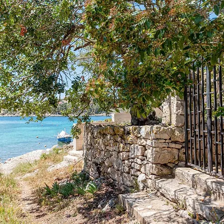 Gorgeous In With Wifi