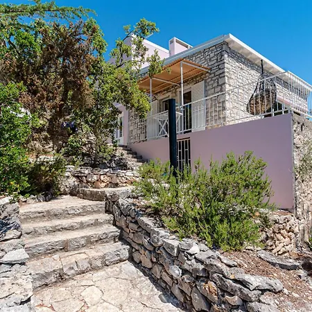 Hébergement de vacances Nice Home In Vela Luka With Wifi