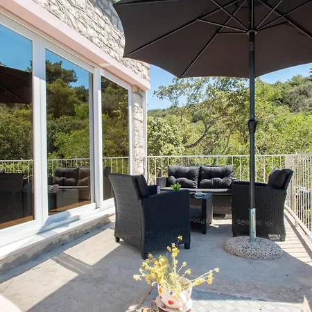 Vakantiehuis Gorgeous In With Wifi Vela Luka