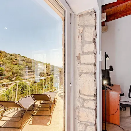 Gorgeous In With Wifi *