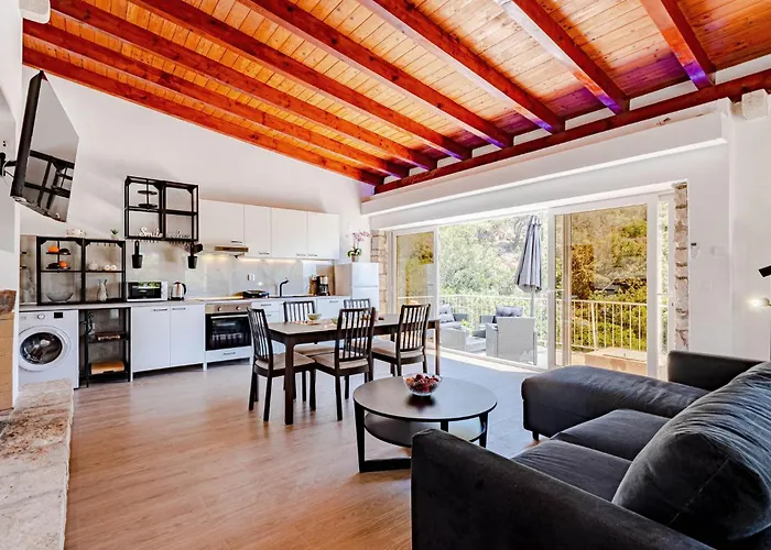 Сasa de vacaciones Gorgeous In With Wifi Vela Luka